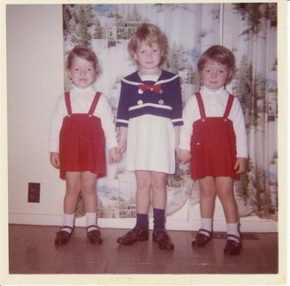 Sharron in middle age 5 with Moreen and Doreen.